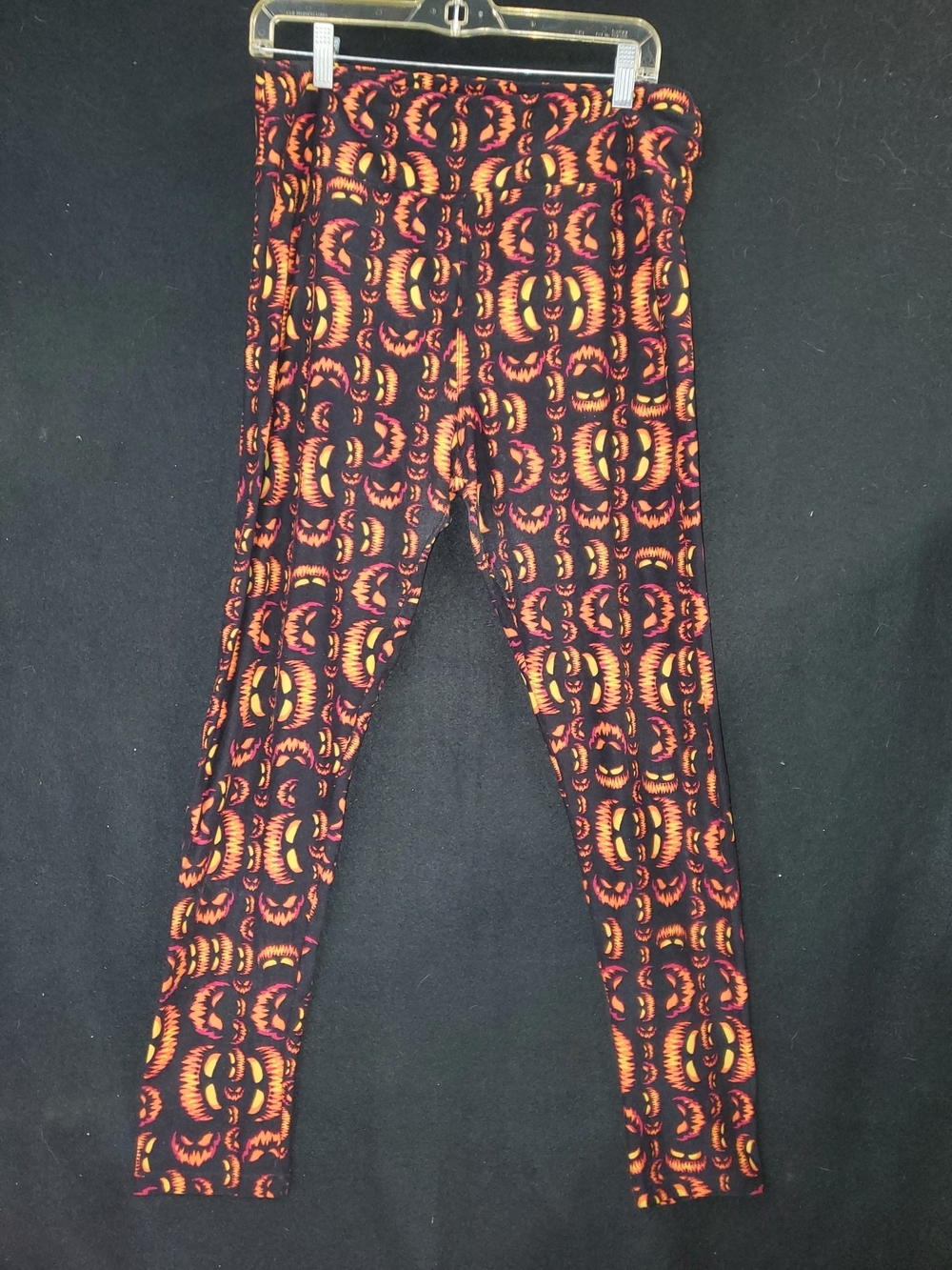 LuLaRoe TC Halloween Leggings.